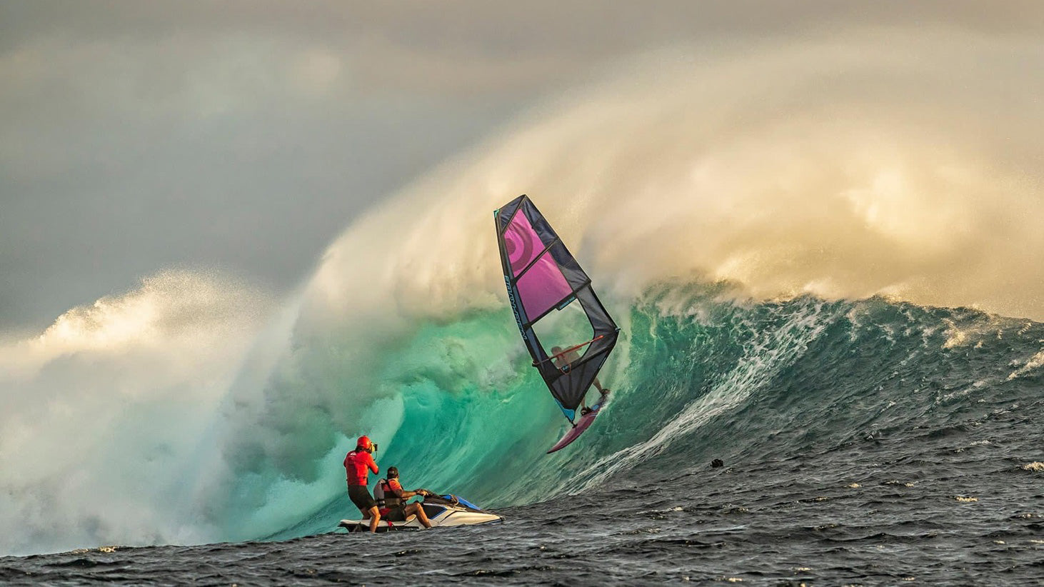 Robby Swift Takes 3rd in the Fiji Surf Pro