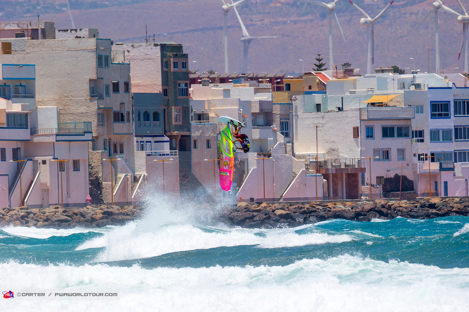 NUCLEAR CONDITIONS DURING PWA GRAN CANARIA WIND & WAVES FESTIVAL